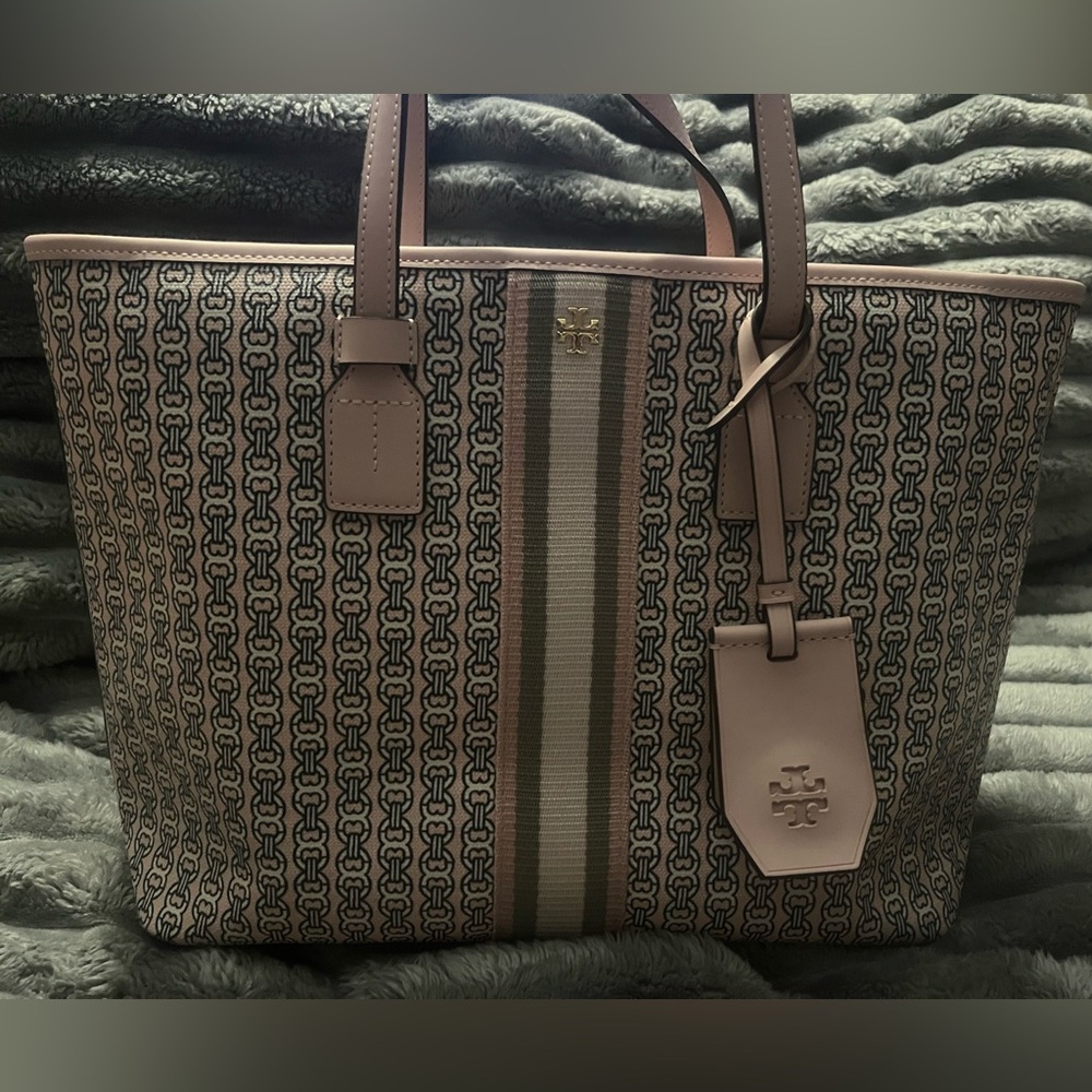 Brand new Tory Burch COASTAL PINK GEMINI LNK/685 Canvas Tote